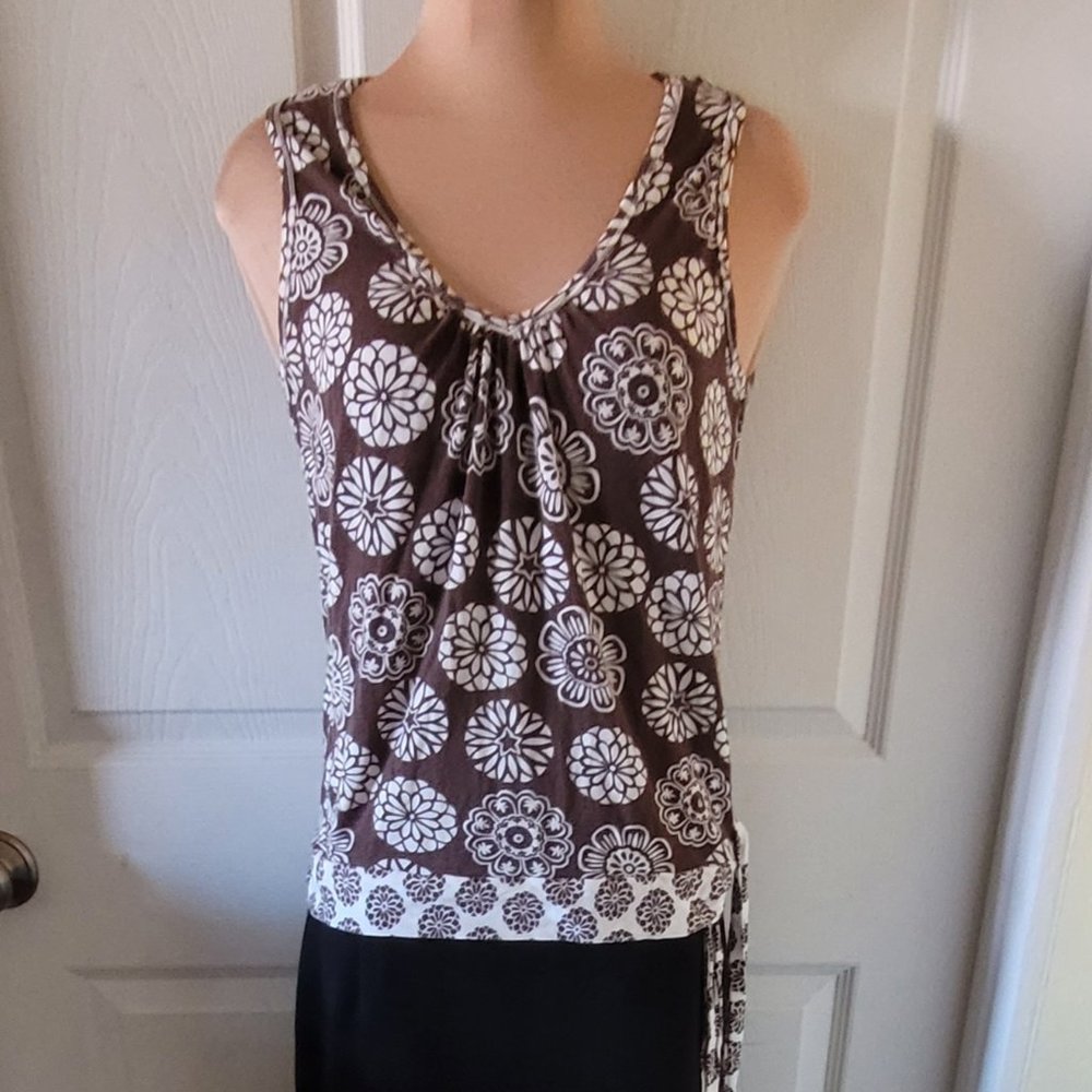 willi smith brown/wht top